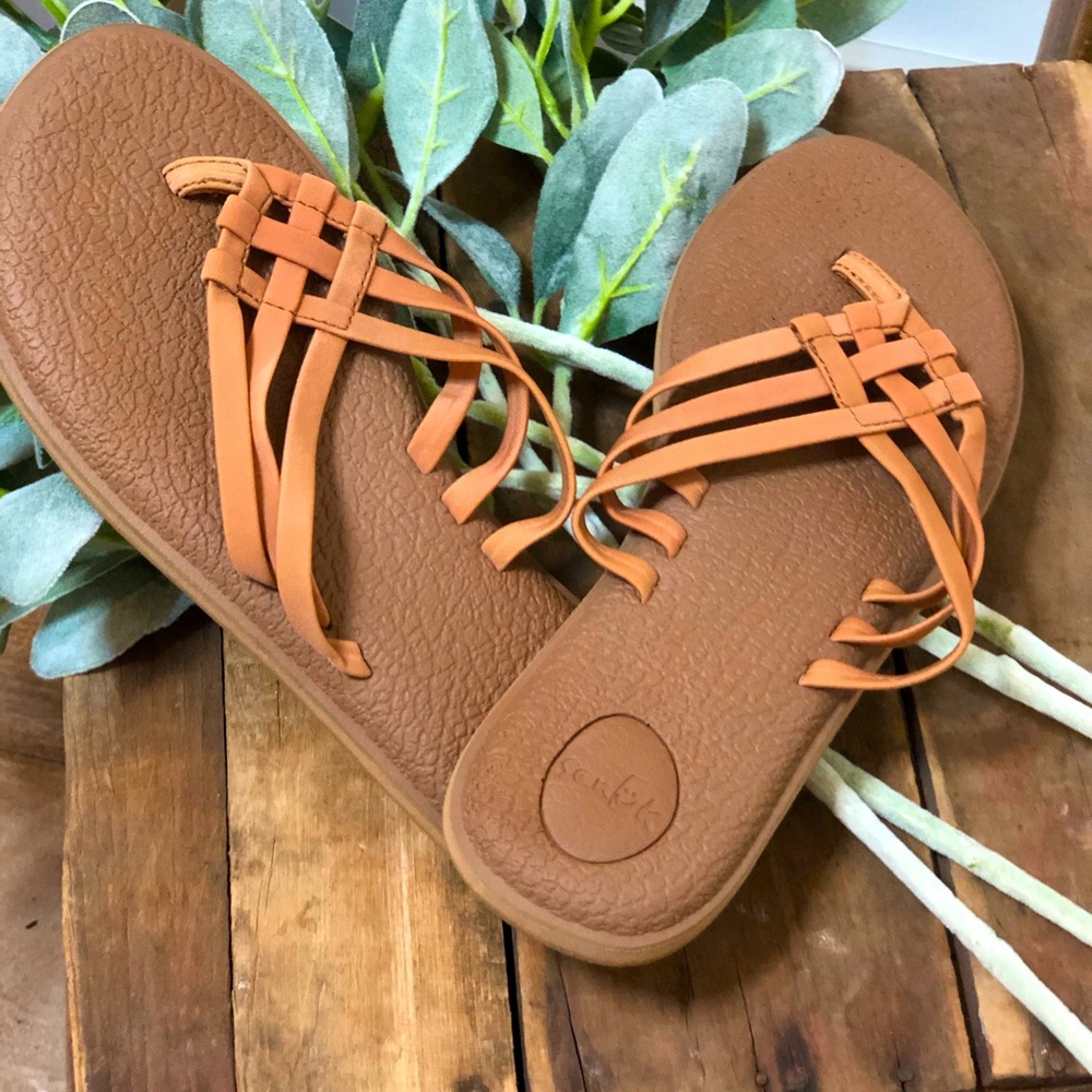 Sanuk strapped sandals